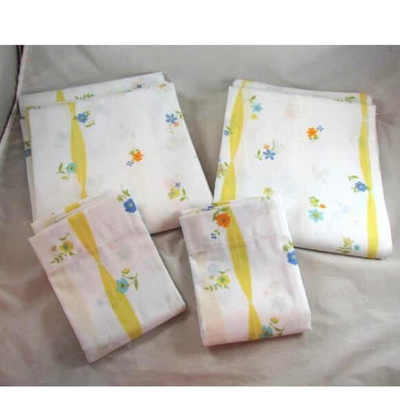 Full Double Bed Muslin Floral Ribbon Print 2 Flat Sheets 2 Pillowcases Like New - Picture 1 of 7